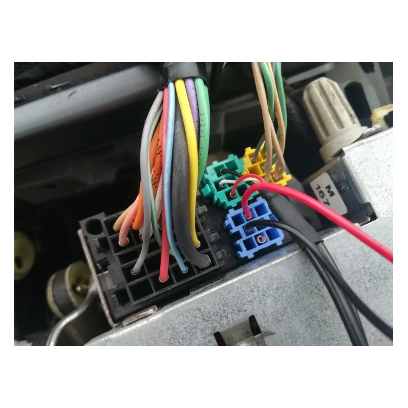 Recherche connecteur pour le changement d'autoradio r 1150rt